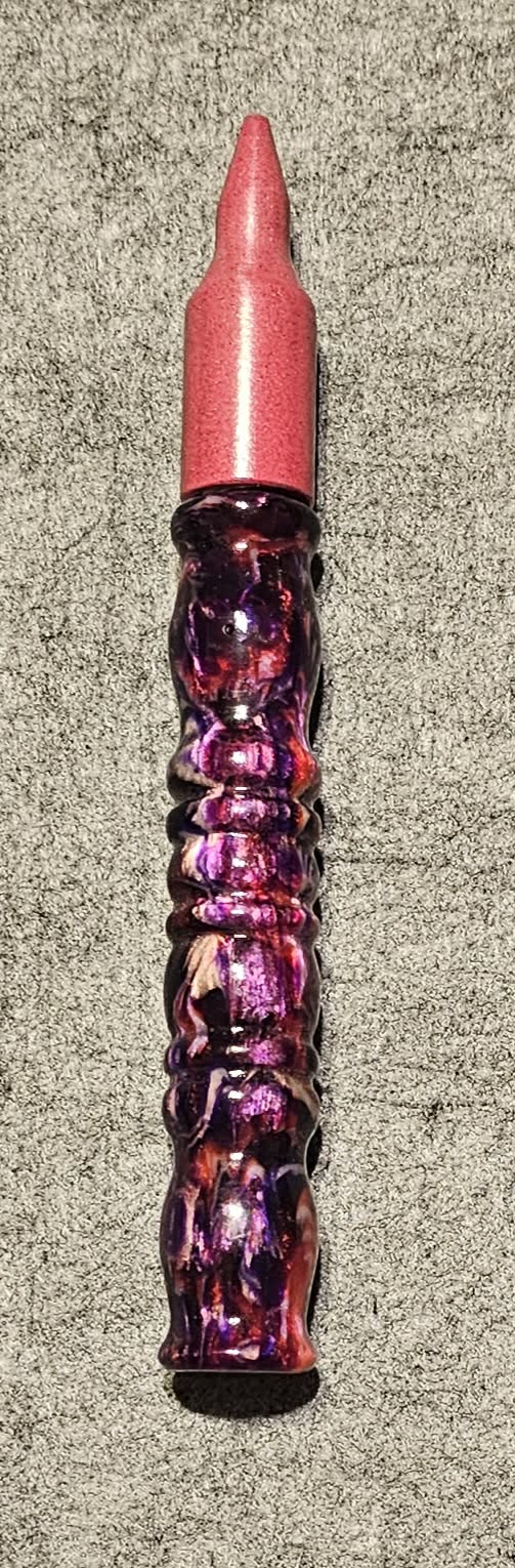 Multiple Reds and Pinks Slender Grip 6 total inches