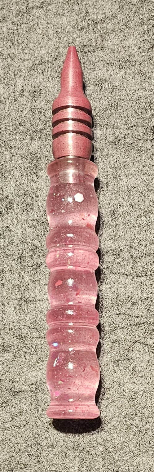 Pretty in Pink Regular Grip 6 Total inches